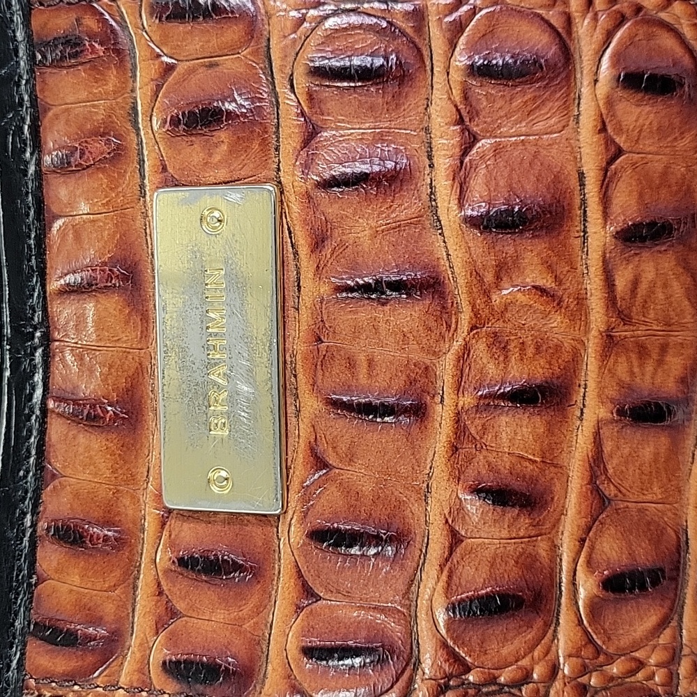 🤎🖤Brahmin Brown and Cognac Croc-Embossed Shoulder Bag🤎🖤 - Picture 3 of 12